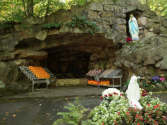 Notre-Dame de Lourdes : un haut lieu spirituel Notre-Dame de Lourdes : un haut lieu spirituel